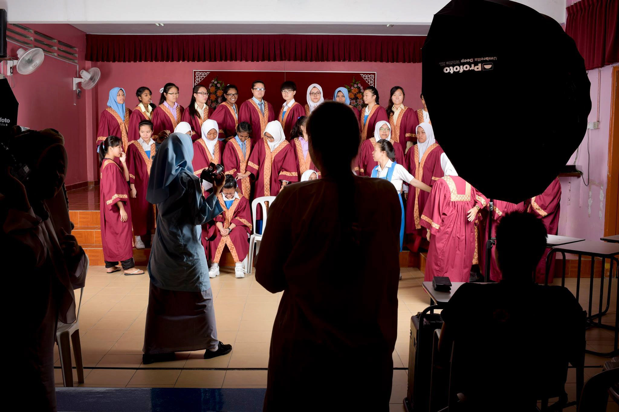 Graduation school group photoshoot